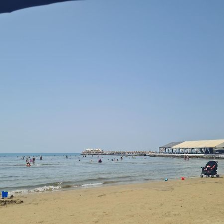Sara-El Seaside Apartment Драч Екстериор снимка