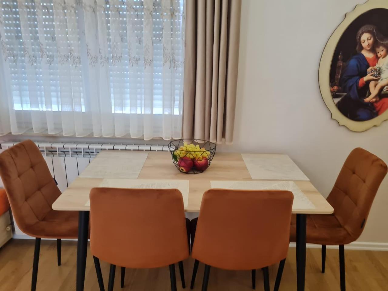 Sara-El Seaside Apartment Драч Екстериор снимка