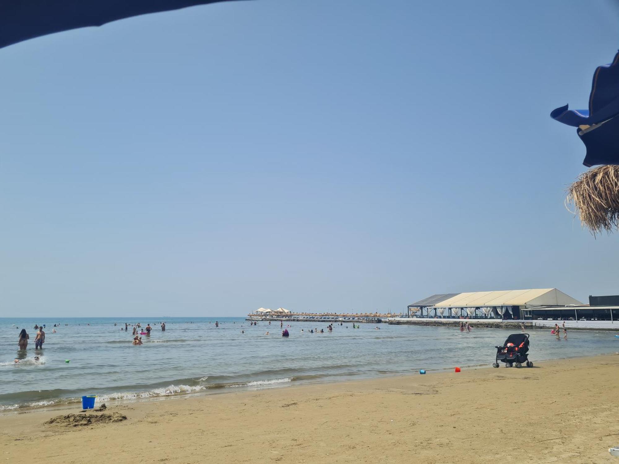 Sara-El Seaside Apartment Драч Екстериор снимка